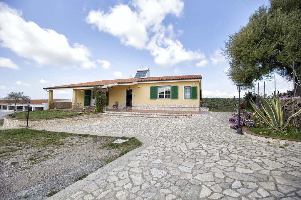 Villa Raimonda Putifigari ภายนอก รูปภาพ